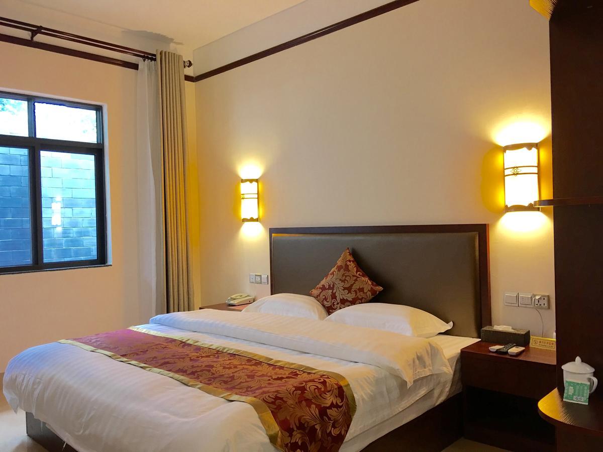 Yangshuo Mountain Top Retreat מראה חיצוני תמונה