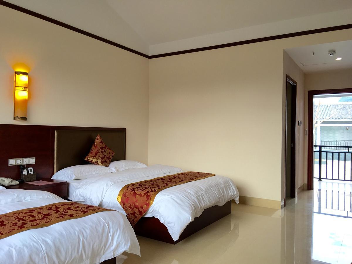 Yangshuo Mountain Top Retreat מראה חיצוני תמונה