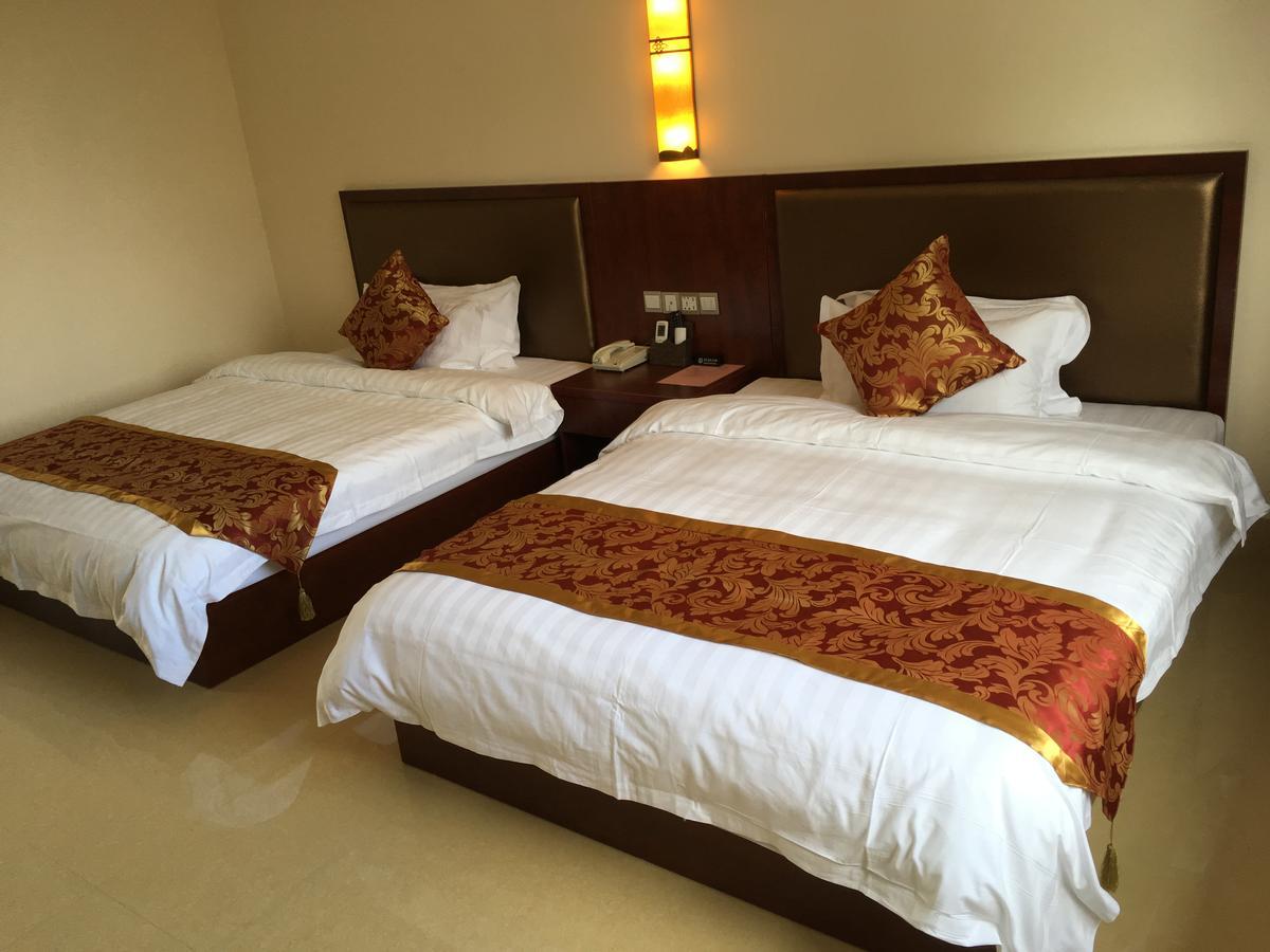 Yangshuo Mountain Top Retreat מראה חיצוני תמונה