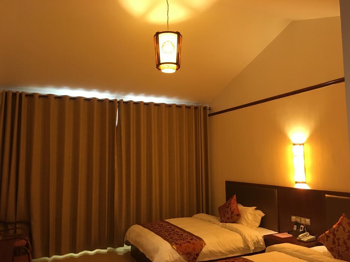 Yangshuo Mountain Top Retreat מראה חיצוני תמונה