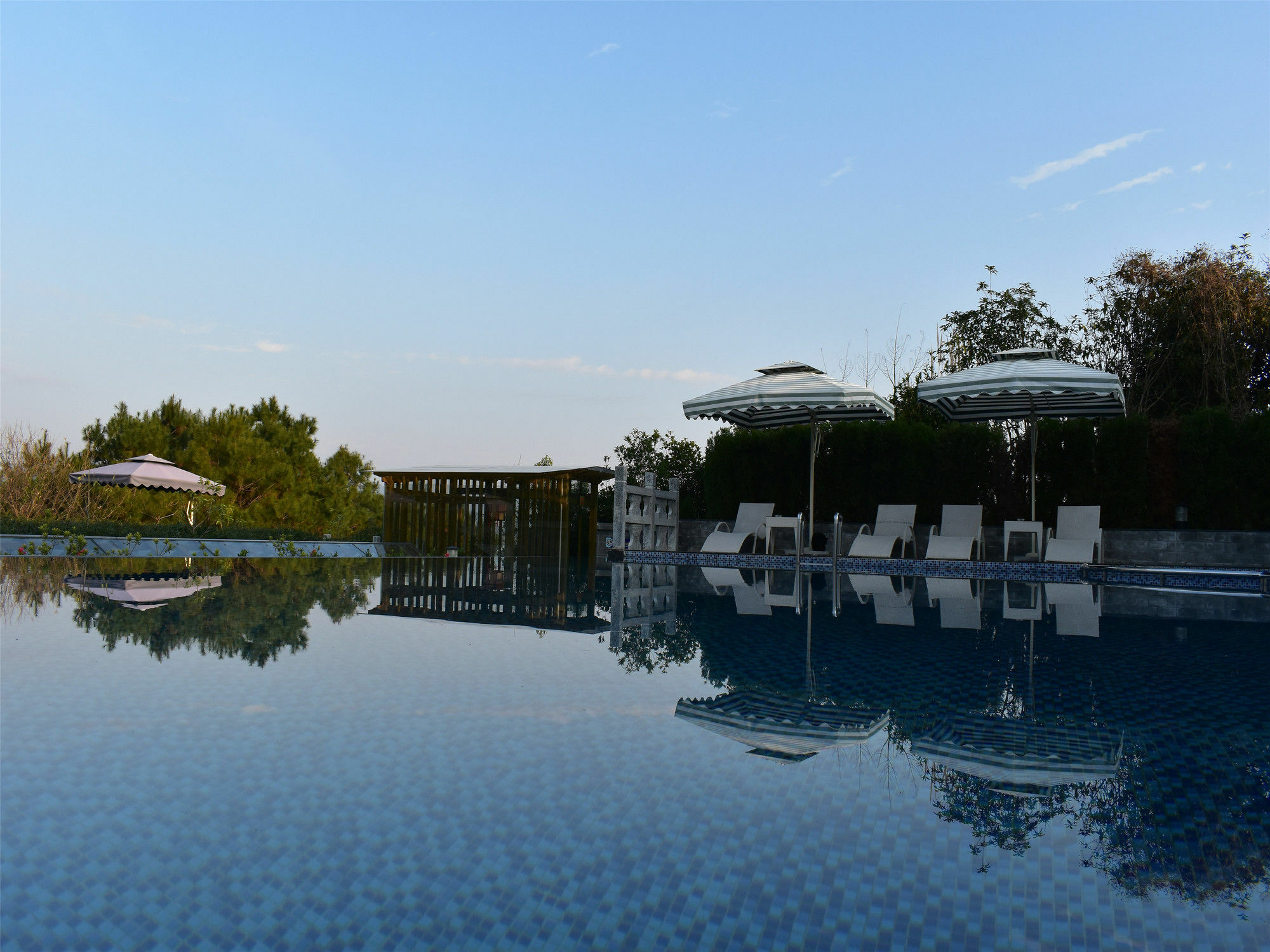 Yangshuo Mountain Top Retreat מראה חיצוני תמונה