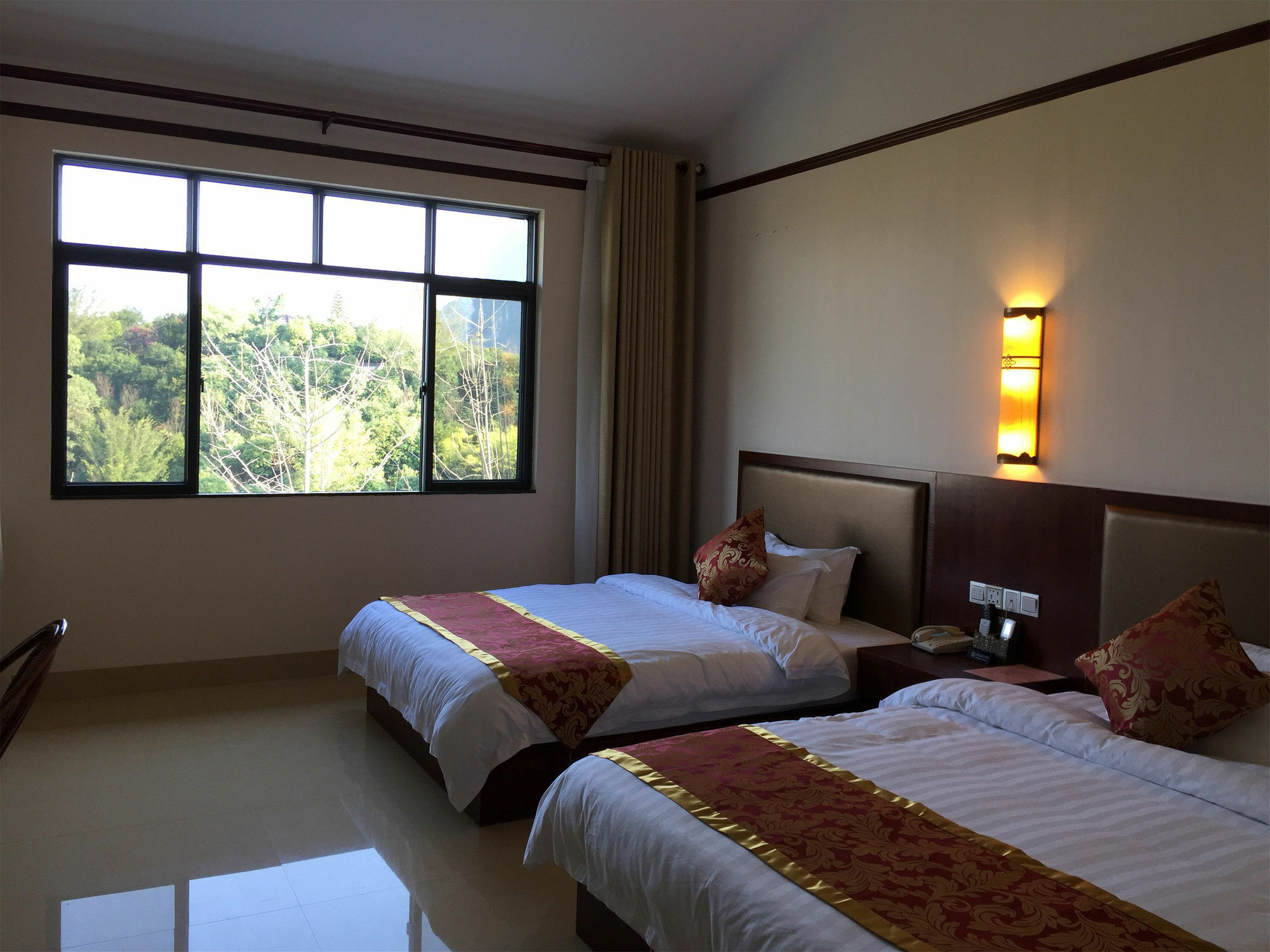 מלון Yangshuo Mountain Top Retreat מראה חיצוני תמונה