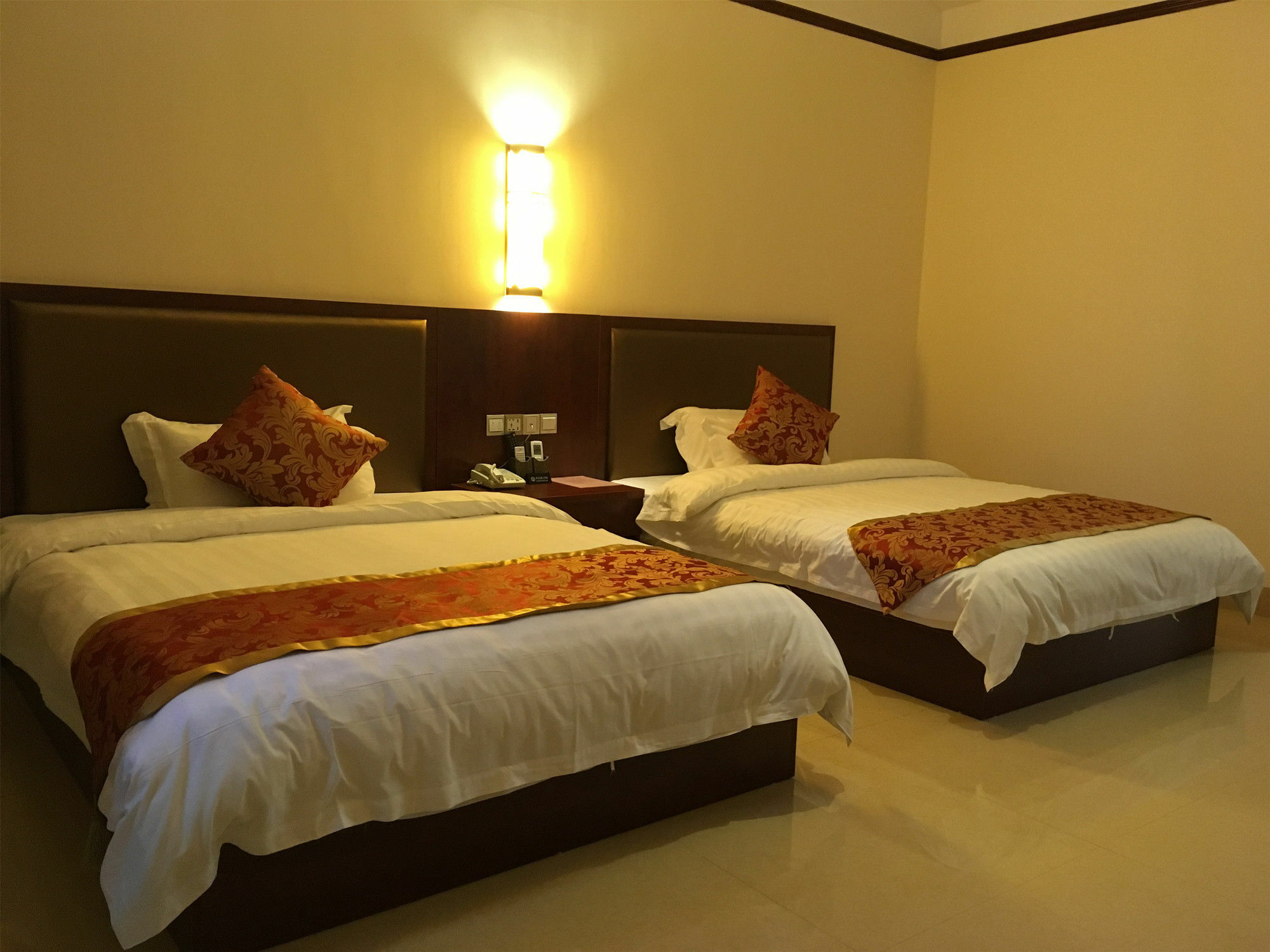 Yangshuo Mountain Top Retreat מראה חיצוני תמונה