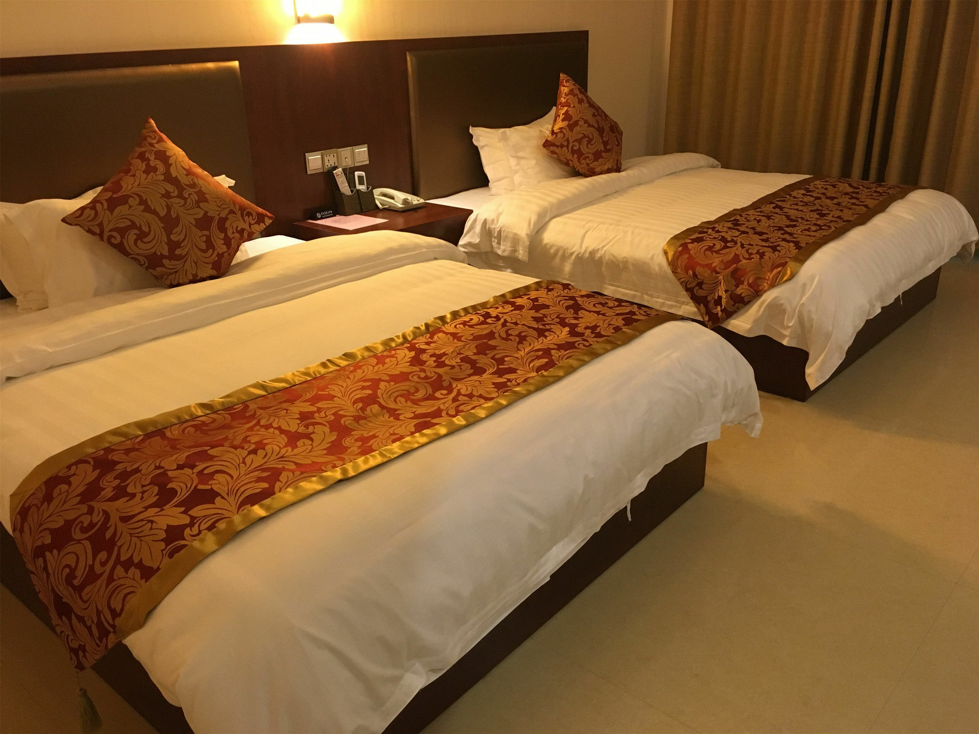 Yangshuo Mountain Top Retreat מראה חיצוני תמונה