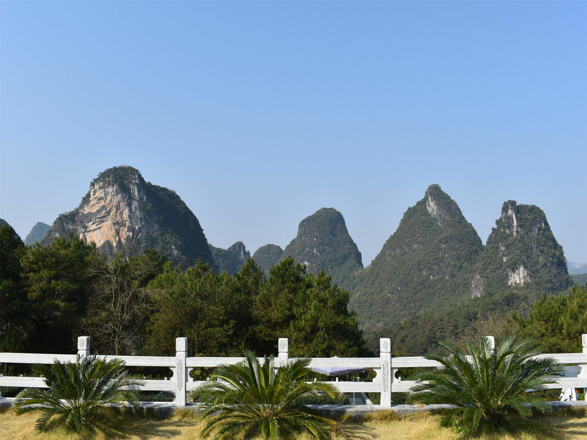 מלון Yangshuo Mountain Top Retreat מראה חיצוני תמונה