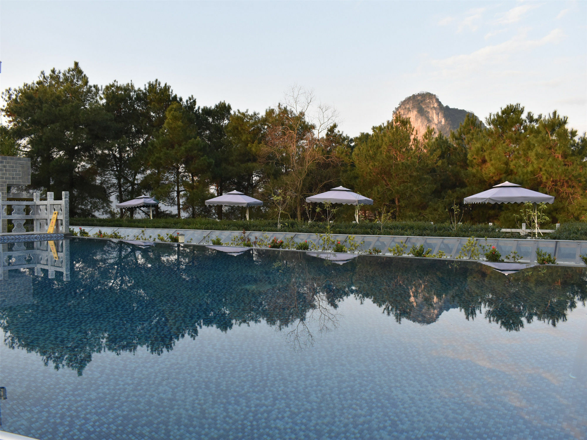 מלון Yangshuo Mountain Top Retreat מראה חיצוני תמונה