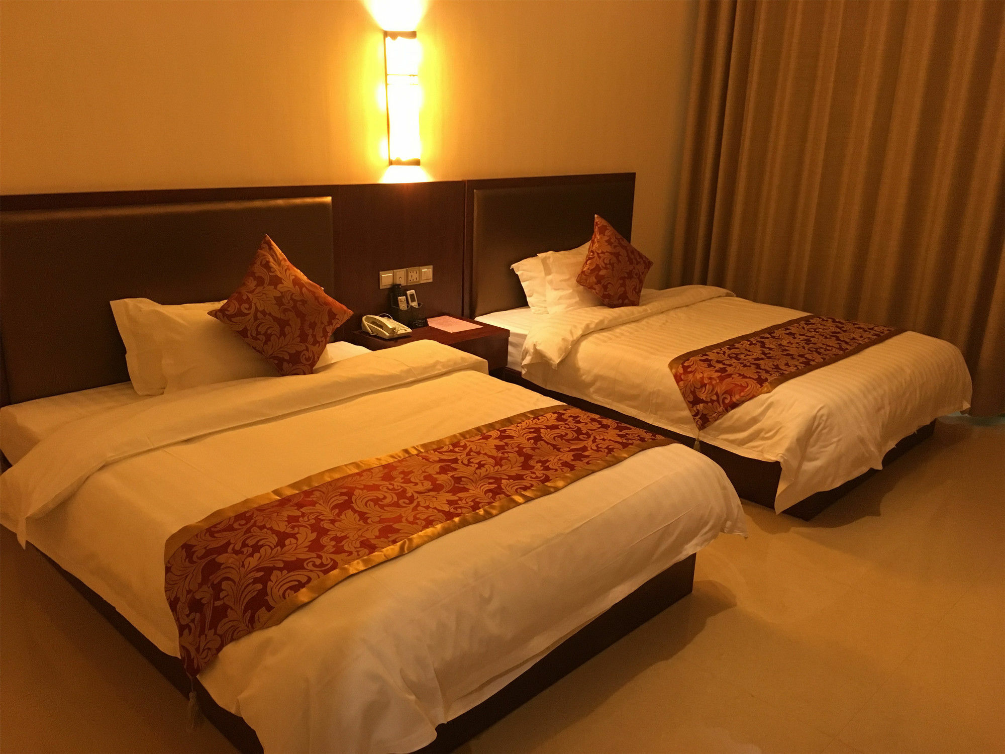 Yangshuo Mountain Top Retreat מראה חיצוני תמונה