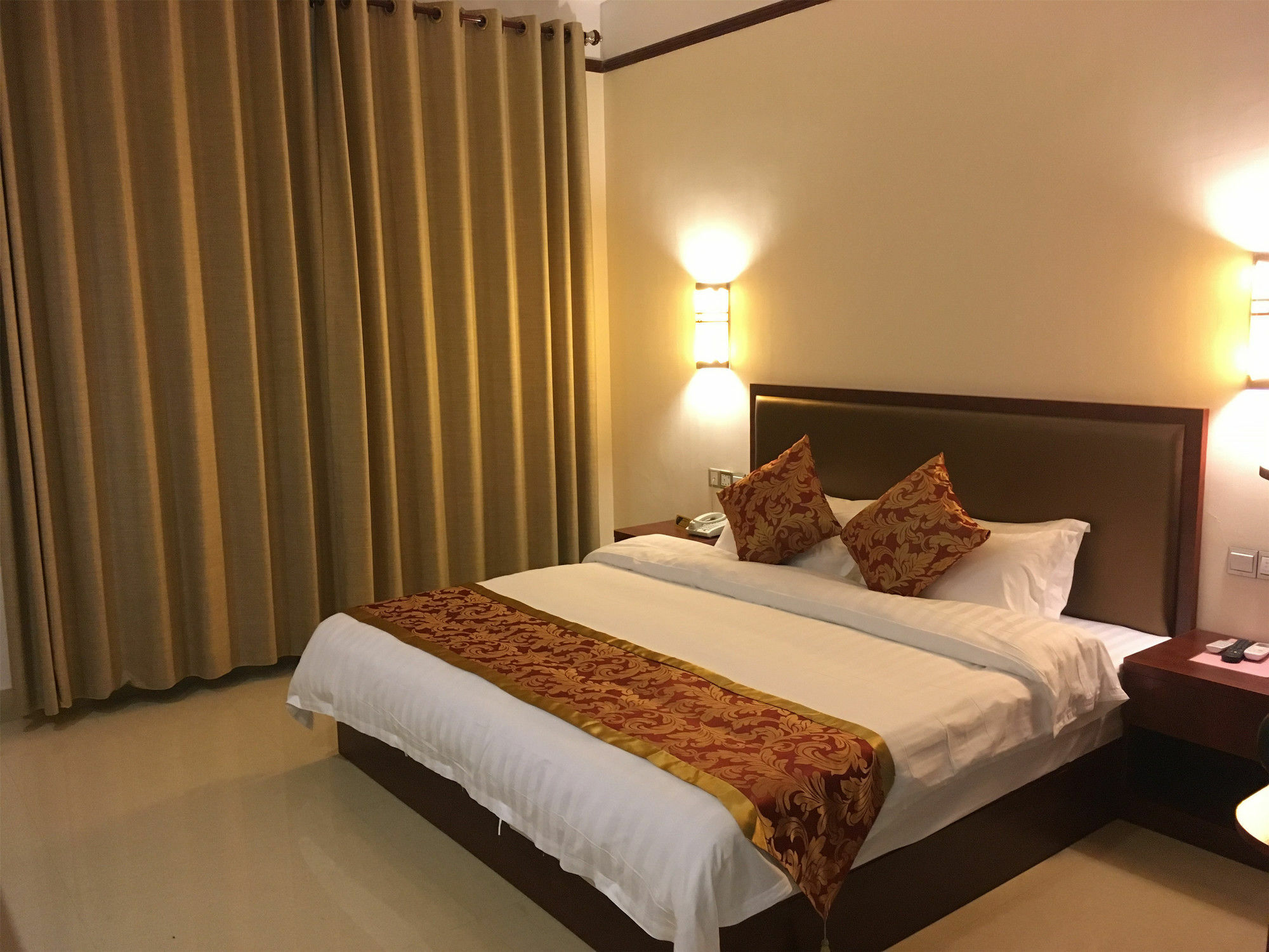 Yangshuo Mountain Top Retreat מראה חיצוני תמונה