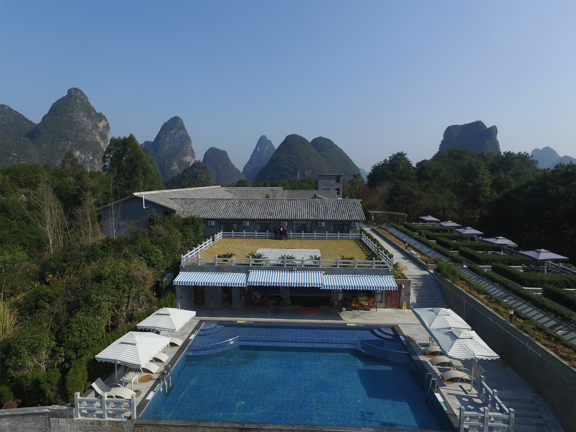 מלון Yangshuo Mountain Top Retreat מראה חיצוני תמונה