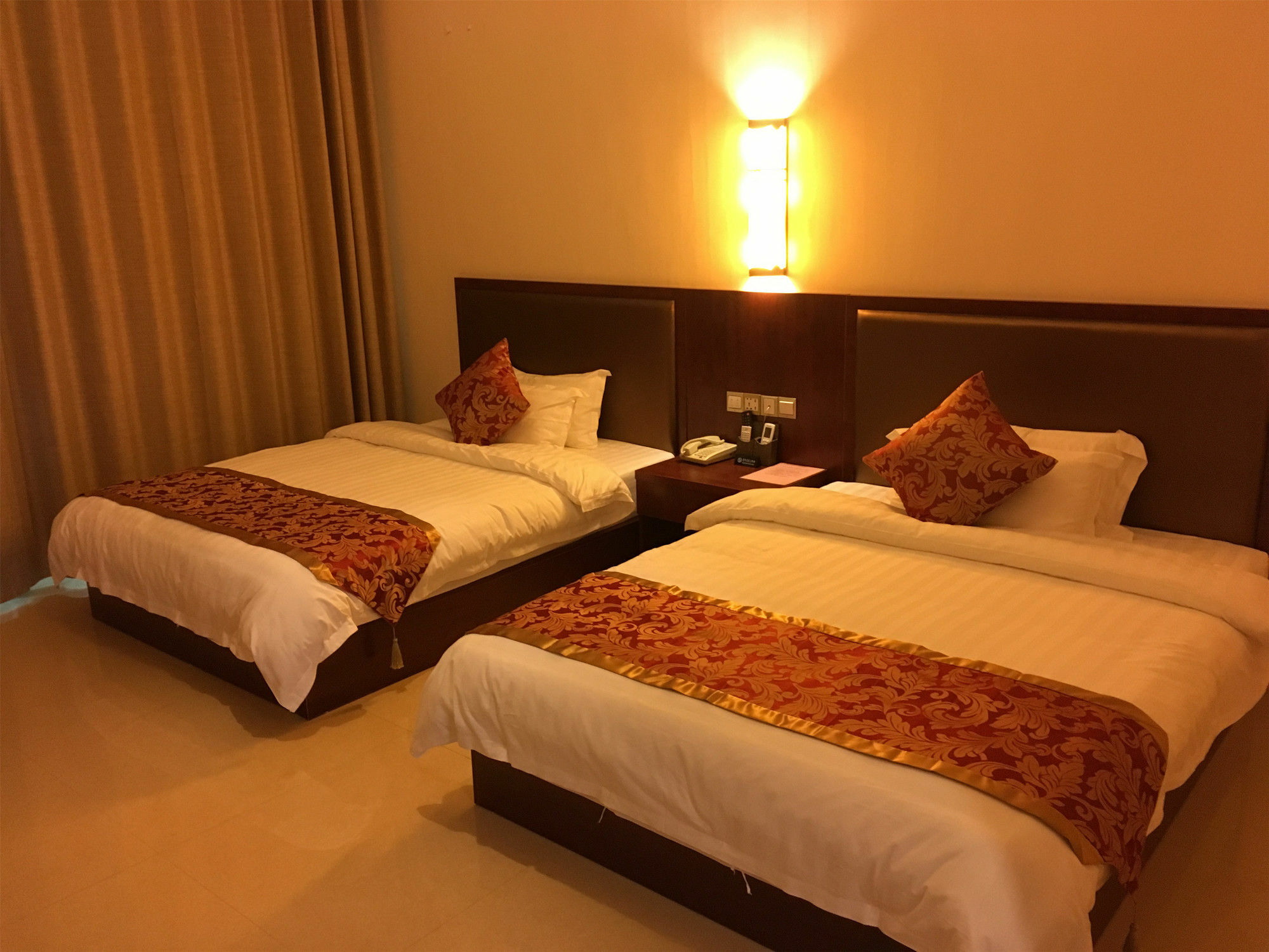 Yangshuo Mountain Top Retreat מראה חיצוני תמונה